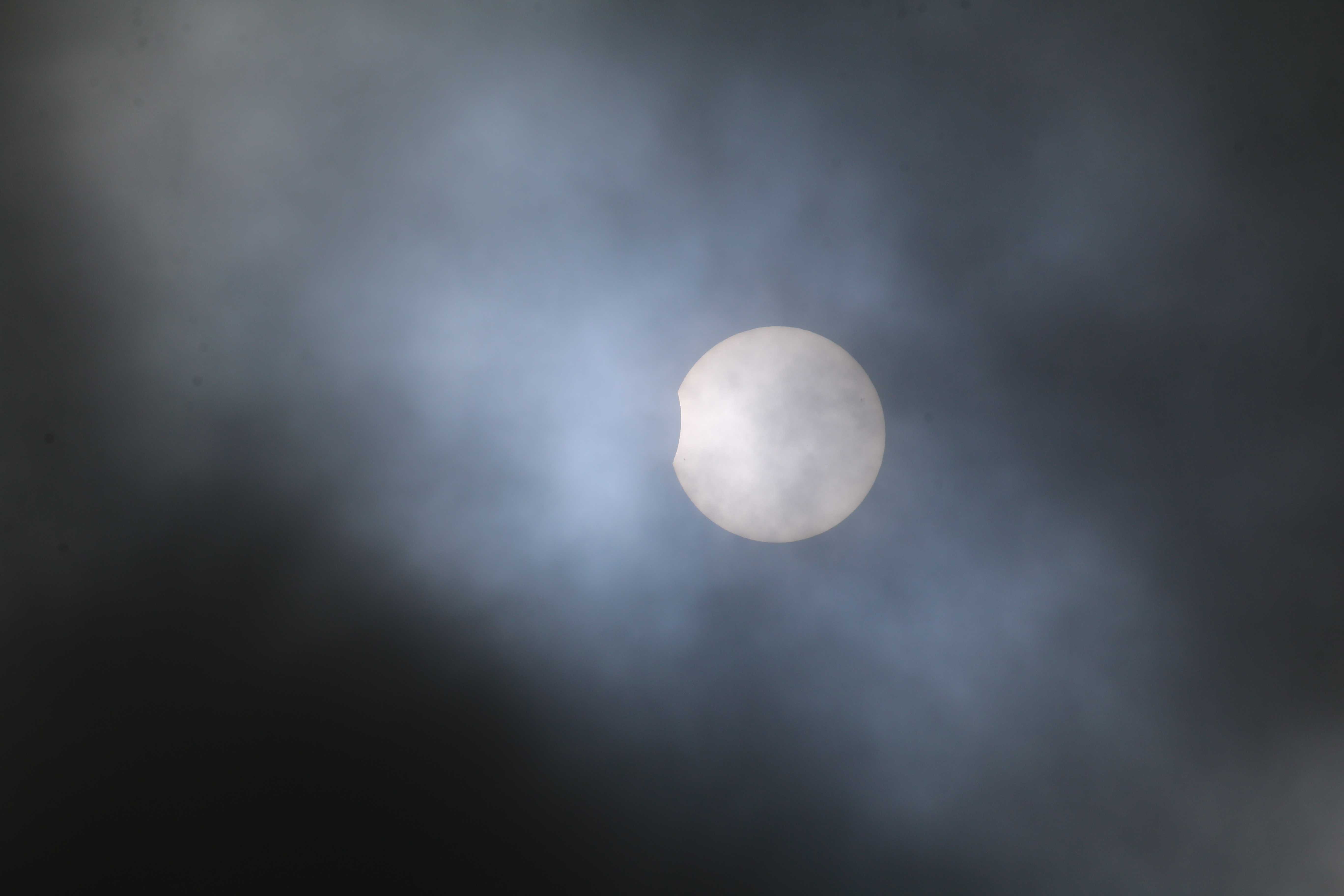 Photo: ../Photo_Competition/photos/2022-12-xx_Winner-Sun-category_Tim-H-SolarEclipse.jpg