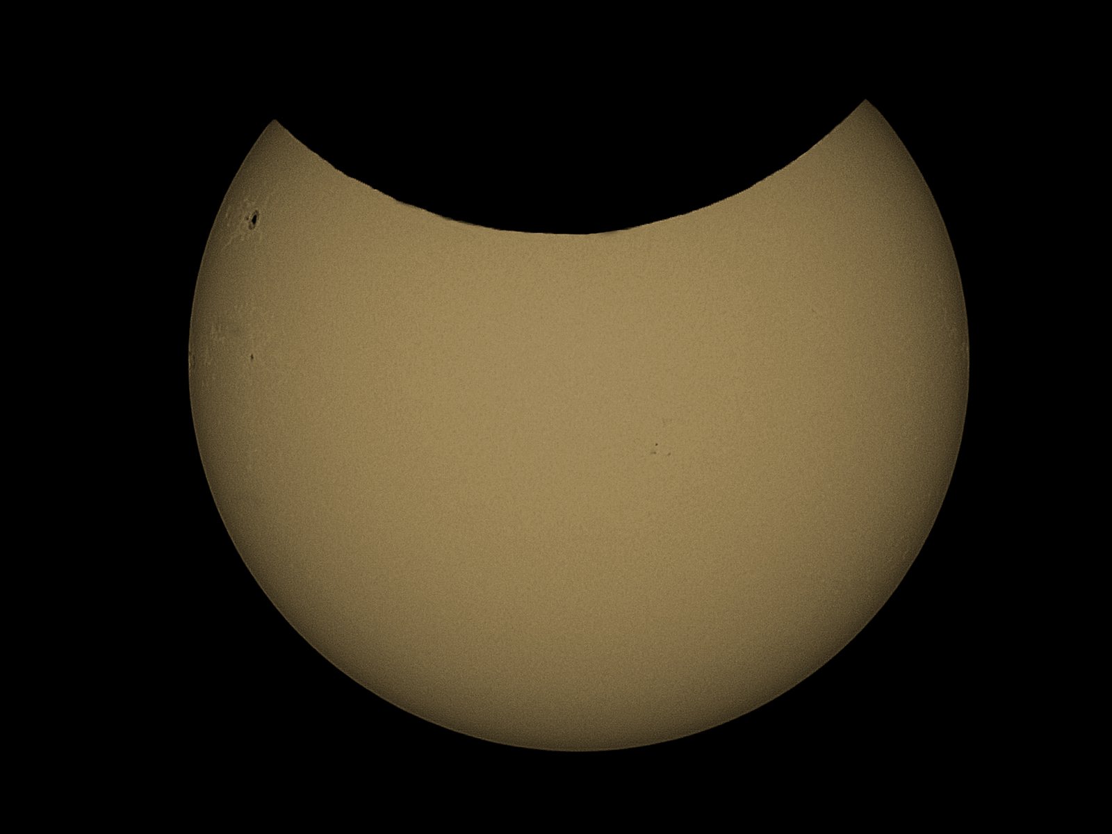 Photo: ../Photo_Competition/photos/2025-Sun-winner_DavidM-Partial-Eclipse.jpg